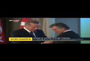 Abdullah Gül'e şeref madalyası