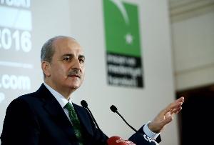 İnsan ve Medeniyet Hareketi'nin düzenlediği Toplumsal Değişim Sempozyumu..